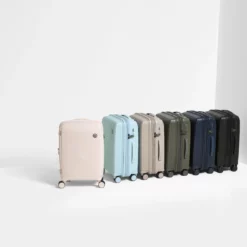 IT Luggage Spontaneous II - Cabin With Pocket (Olive Night) -IT Luggage Sales Shop 3 e33ac10f fa20 4cd9 88d0 03b20522f6bc