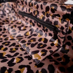 IT Luggage Glitzy - Vanity Case (Metallic Rose Gold) -IT Luggage Sales Shop 4 8dadbaec 06d2 40fe 8773 42c5523cdce2