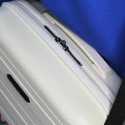 IT Luggage Momentous - Vanity Case (Pumice Stone) -IT Luggage Sales Shop 5 c4a24aa6 fe02 44e7 bc18 199a5bb77b3a