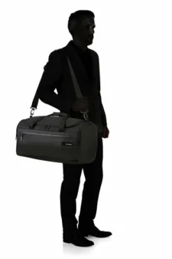Samsonite Roader Duffle Bag -IT Luggage Sales Shop bk6 8631e367 4d78 48c4 a2b5 1735e9cb3d2c